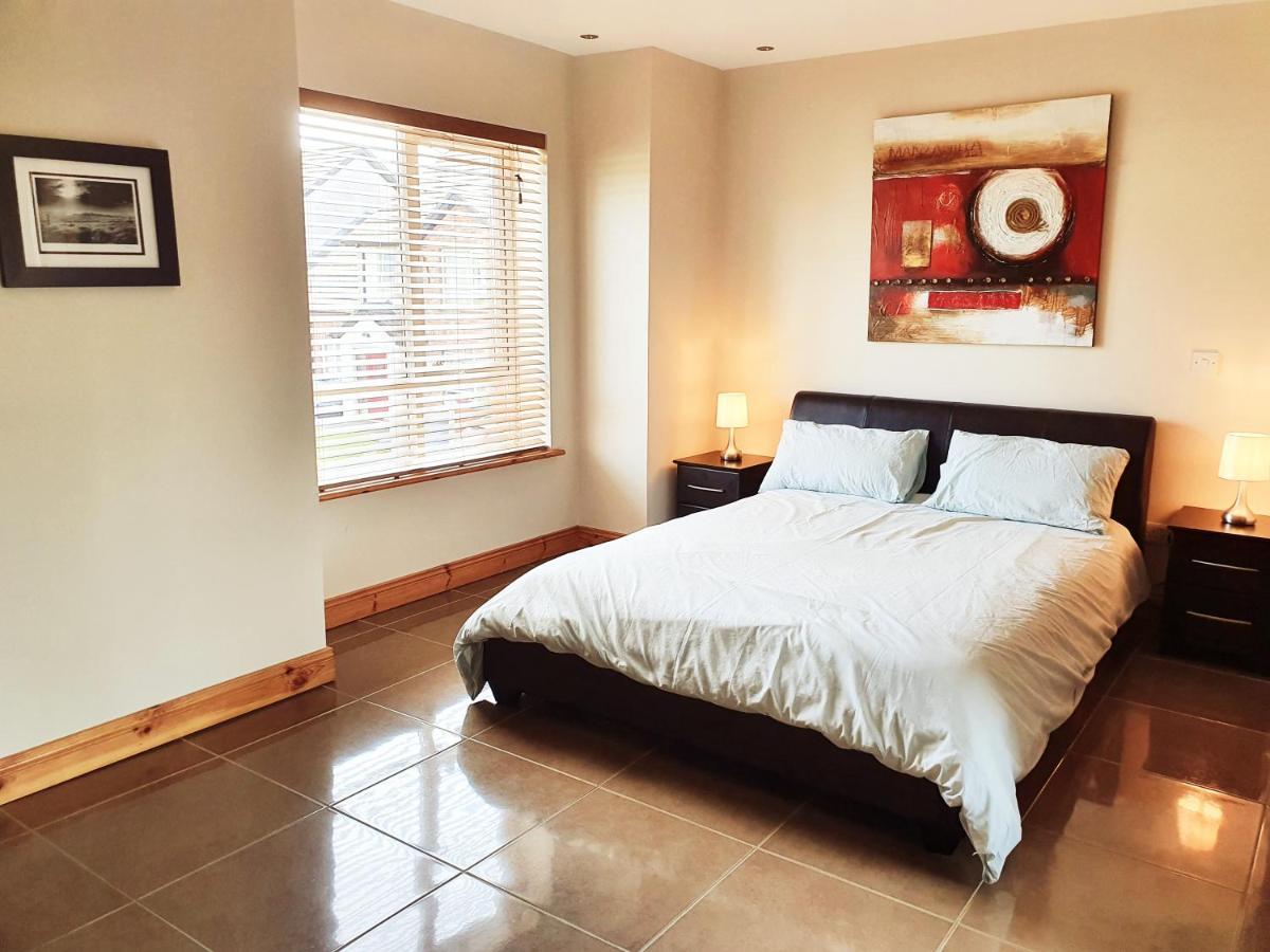 Апартаменты Seaview Apt In Buncrana With Balcony Экстерьер фото